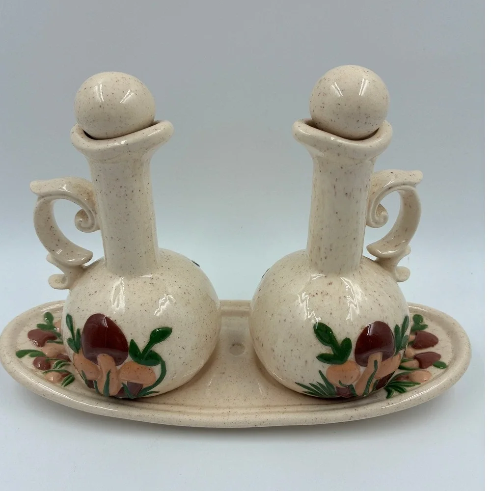 Vintage B Alexander 1981 Ceramic Mushroom Oil Vinegar Cruet Set with Tray 5pc